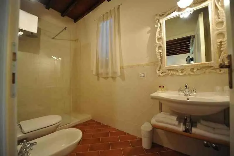 Agriturismo Podere Bucine Basso Villa Lari Farm stay